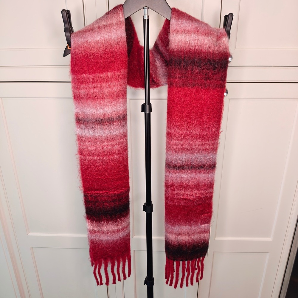 Save the Ocean Recycled Ombre Striped Chunky Knit Fringe Scarf Red Pink OS